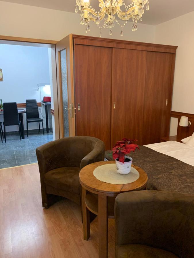 Konig Apartman Heviz Exterior photo